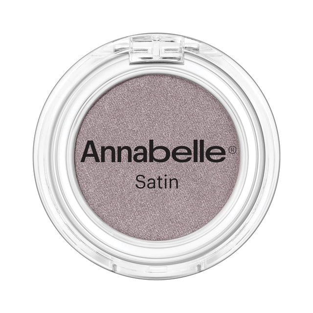 Annabelle Fard à Paupières Satiné Simple en Nuage, Montré dans un compact Rond Clair d'Une Vue de Haut en Bas. Ce Fard à Paupières en Poudre a une texture Satinée Veloutée dans une Teinte Lavande-Gris Atténuée, Offrant une Formule Modulable et Longue Tenue Idéale pour Ombrer et Ajouter de la Profondeur aux Paupières.