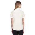 thumbnail image 2 of Harriton T-Shirt Texturé de Camp pour Femmes Barbados, 2 of 3