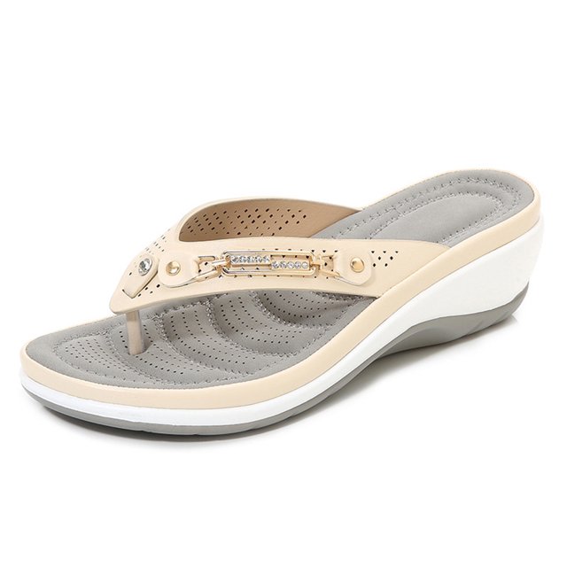 CAROOTU Femmes Doux Semelle Arquée Pantoufles Non Slip Plage Tong avec Boucle en Métal Utilisation Intérieure Extérieure