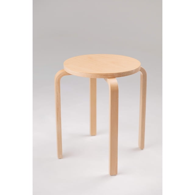 CHK Tabouret Scandi, un Ensemble de 2 Tabourets Empilables Fabriqués en Contreplaqué de Hêtre de Haute Qualité à Couches Collées, avec un Siège Rond et des Pieds en L pour la Stabilité. la Finition en Bois Naturel et le design Minimaliste en Font un Tabouret Ou une table d'Appoint pour Cuisines, Salles à Manger Ou Espaces Commerciaux.