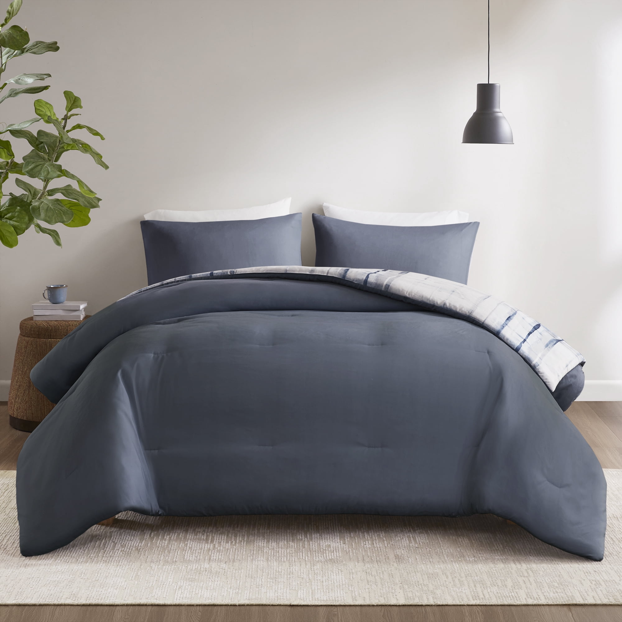Beautyrest Reversible 3pc Comforter Set + Bonus Duffle Storage Bag