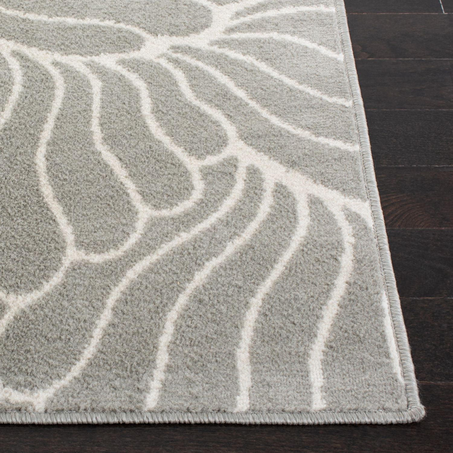 Safavieh Pyramid Katherina Tapis Floral
