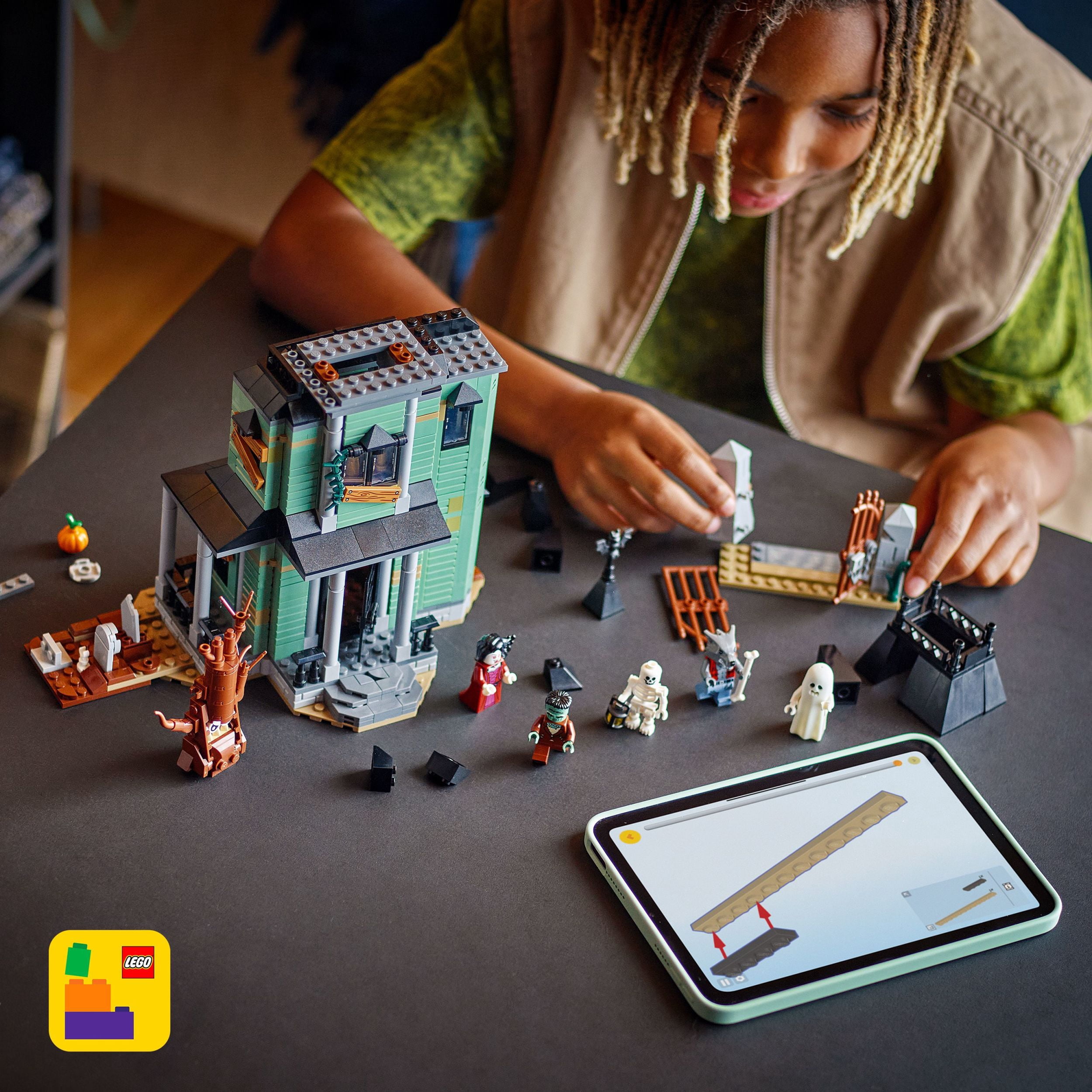 LEGO Creator 3en1 Le Manoir Hanté, Jouet de Construction de Maison 31167