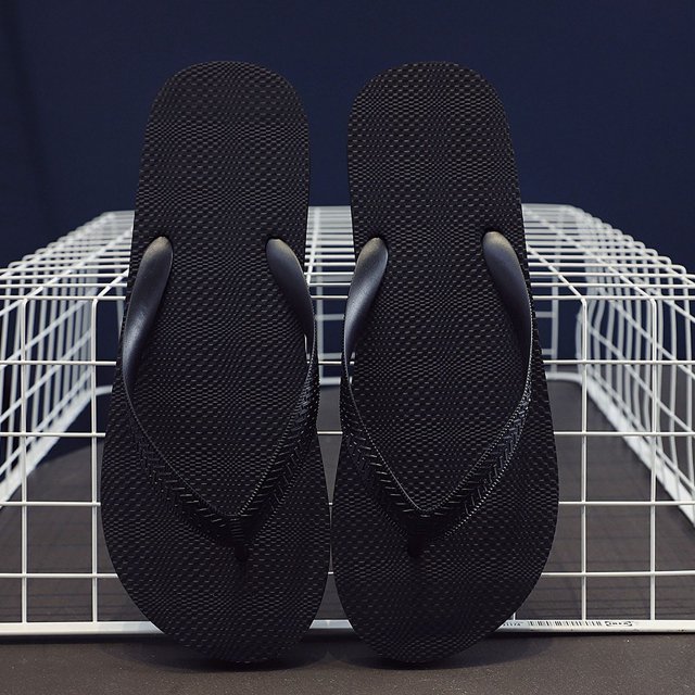 Men's Summer Sandals Beach Slides Platform Slippers Soft Anti-Slip Water Friendly Eva Foam Sole