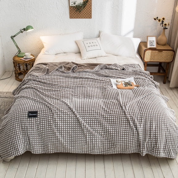 Soft And Skin-friendly Blankets Milk Fleece Blankets Thicken Warm Siesta Coral Fleece Blankets