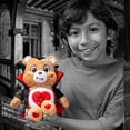 thumbnail image 4 of Peluche Care Bears Universal Monsters Fun Size - Tenderheart Bear en Dracula, 4 of 6