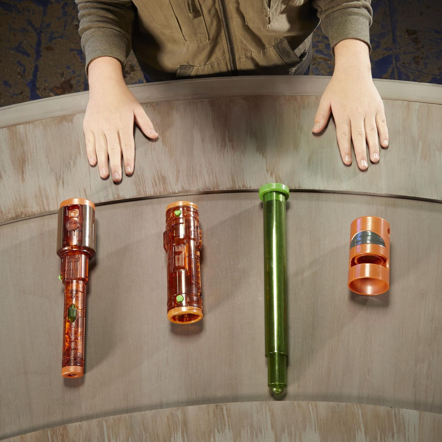 Star Wars Lightsaber Forge Kyber Core Kelnacca, Sabre laser électronique vert personnalisable