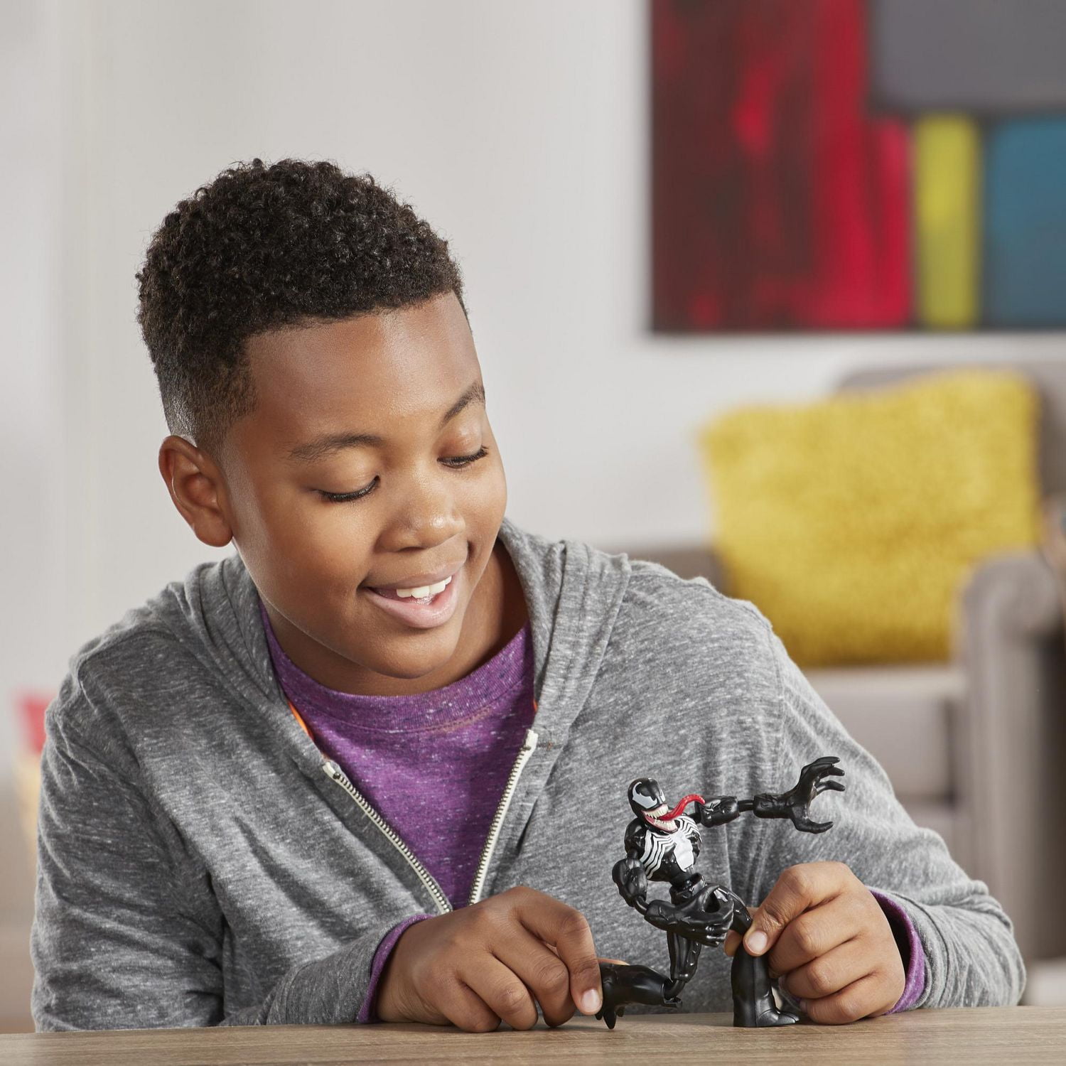 Marvel Spider-Man Bend and Flex - Figurine flexible Venom de 15 cm, incluant accessoire, pour enfants à partir de 6 ans