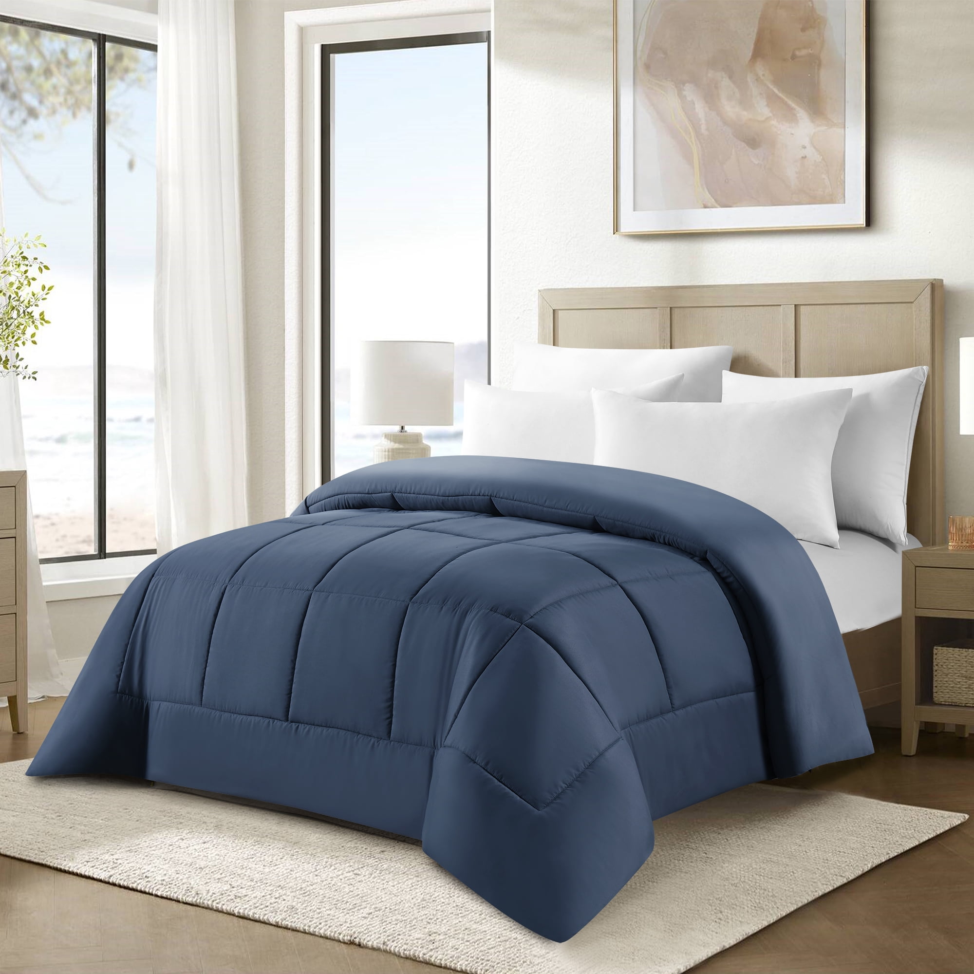 Swift Home Couette de Substitution au Duvet Basic, Toutes Saisons Hypoallergénique et Confortable, Queen, Bleu marine