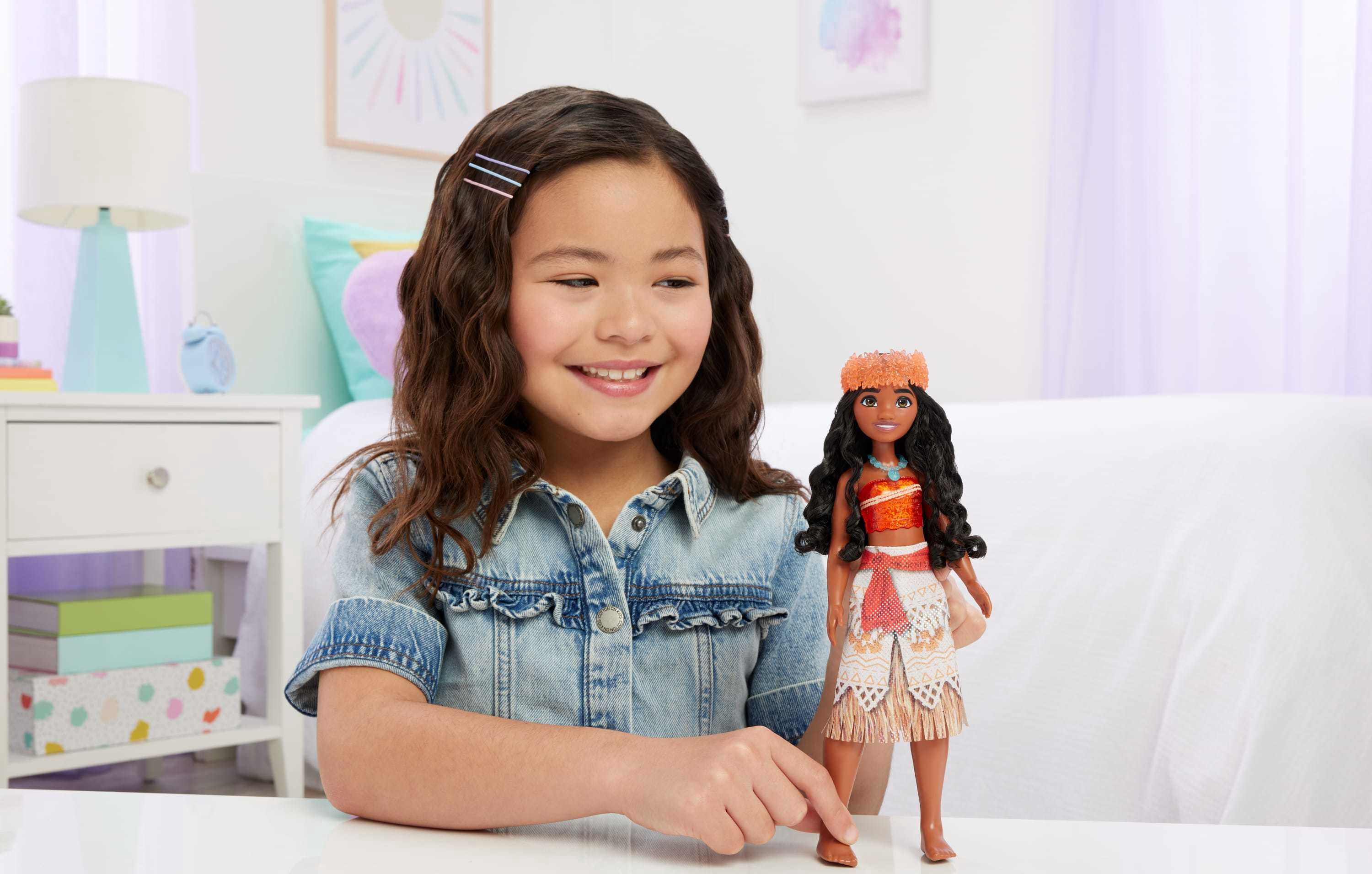 Princesses Disney Poupée mode Moana et accessoires