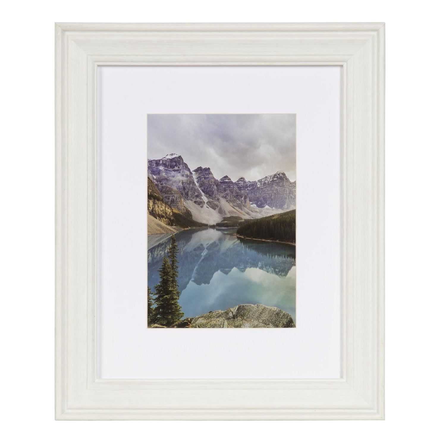 Cadre photo de table blanc Brimstead de DesignOvation 20,3 cm x 25,4 cm avec passe-partout de 12,7 cm x 17,8 cm