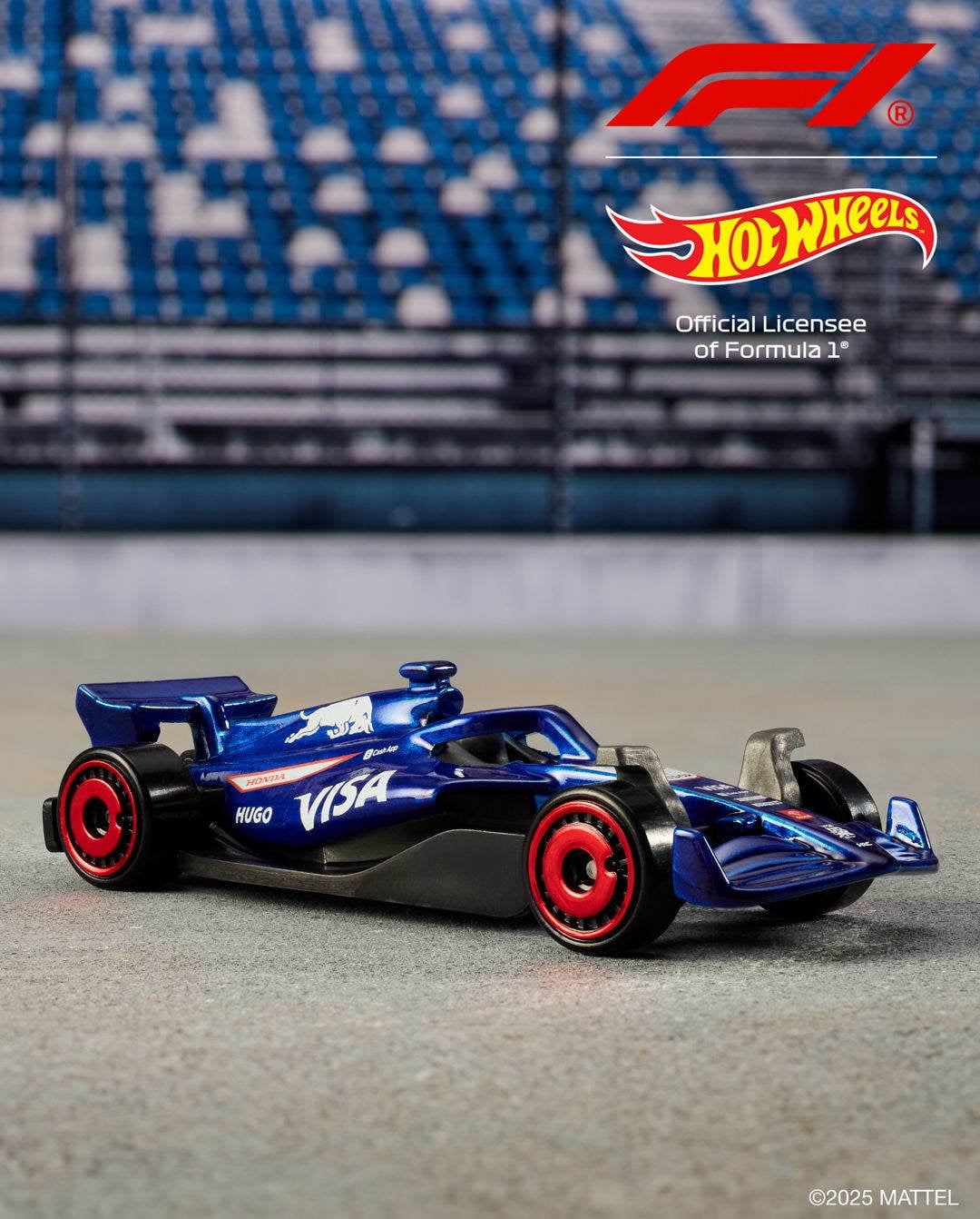 Hot Wheels Bundle -Formula 1 Sprint Race Circuit Track Set with 3 Die-Cast Toy Cars & Set of 5 Formula 1-Themed 1:64 Scale Die-Cast Toy Cars