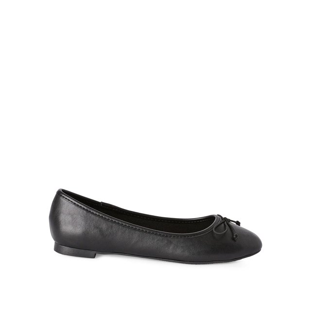 Time and Tru Women's Casandra Flats in black faux leather with a pointed closed toe and bow applique, featuring a slip-resistant rubber outsole, shown in side profile on white background, suitable for casual or dressy wear and quick outings.