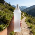 thumbnail image 1 of weibbin Bouteille d'Eau Souple Pliable Portable en TPU, Flasque d'Hydratation Pliable Réutilisable avec Capuchon Anti-Déversement pour la Randonnée, le Vélo, la Course et les Sports de Plein Air 16,9 Oz, 1 of 7