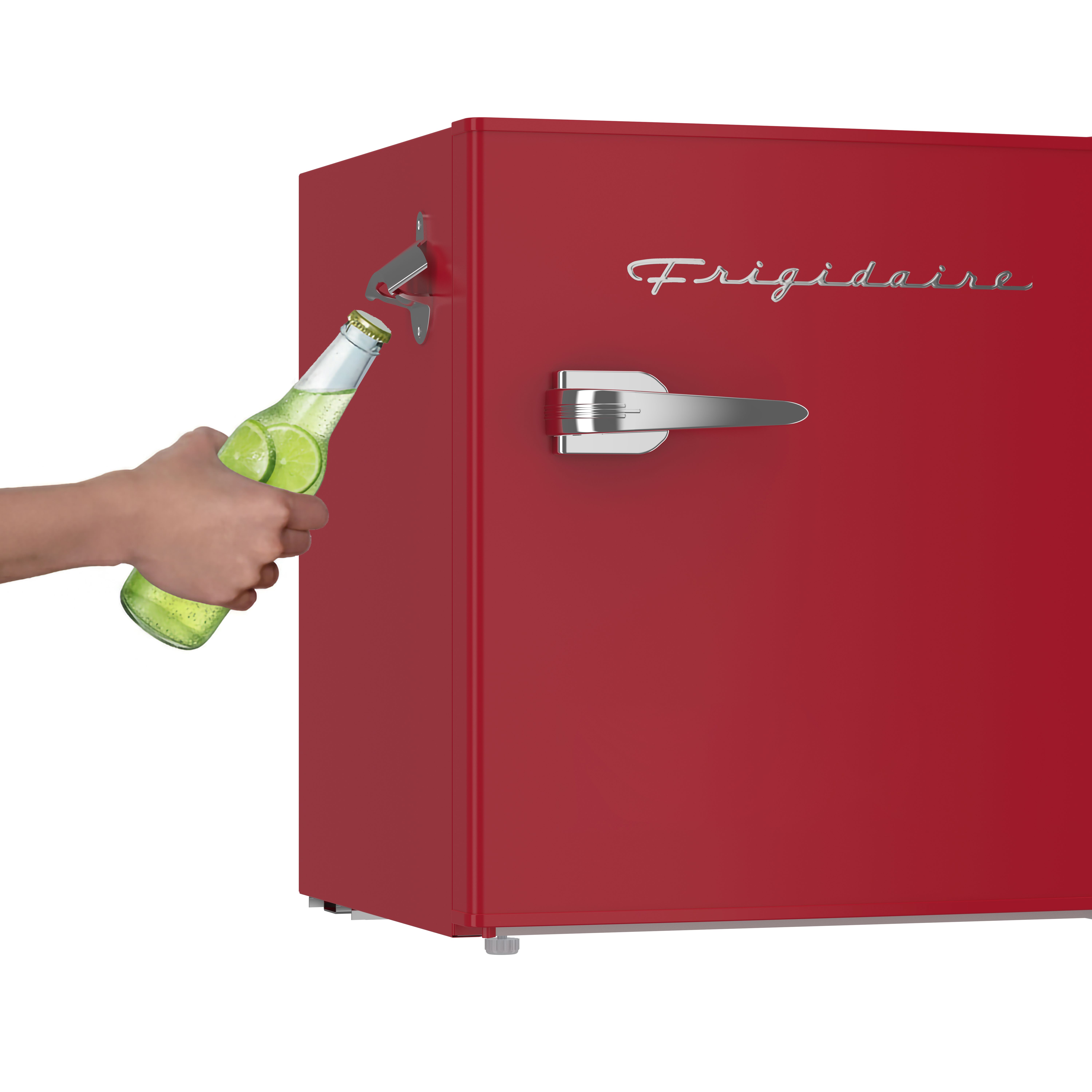 Mini-réfrigérateur rétro Frigidaire 1,6 pi³ avec ouvre-bouteille latéral, réfrigérateur compact avec compartiment congélateur, rouge