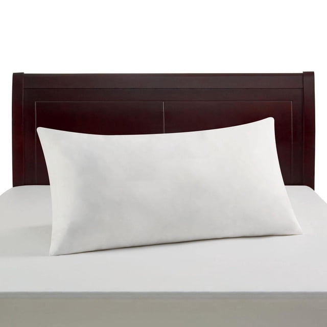 Mainstays Protège-oreiller en Microfibre Blanc pour Lit avec Tête de Lit en Bois Foncé, Fabriqué en Tissu Microfibre extra Doux Traité avec une protection Antimicrobienne en SILVADUR, Doté d'Une Fermeture Éclair pour un Retrait Facile et Lavable à la machine pour un Entretien Facile, Convient pour Protéger les Oreillers contre les Déversements et les Taches.
