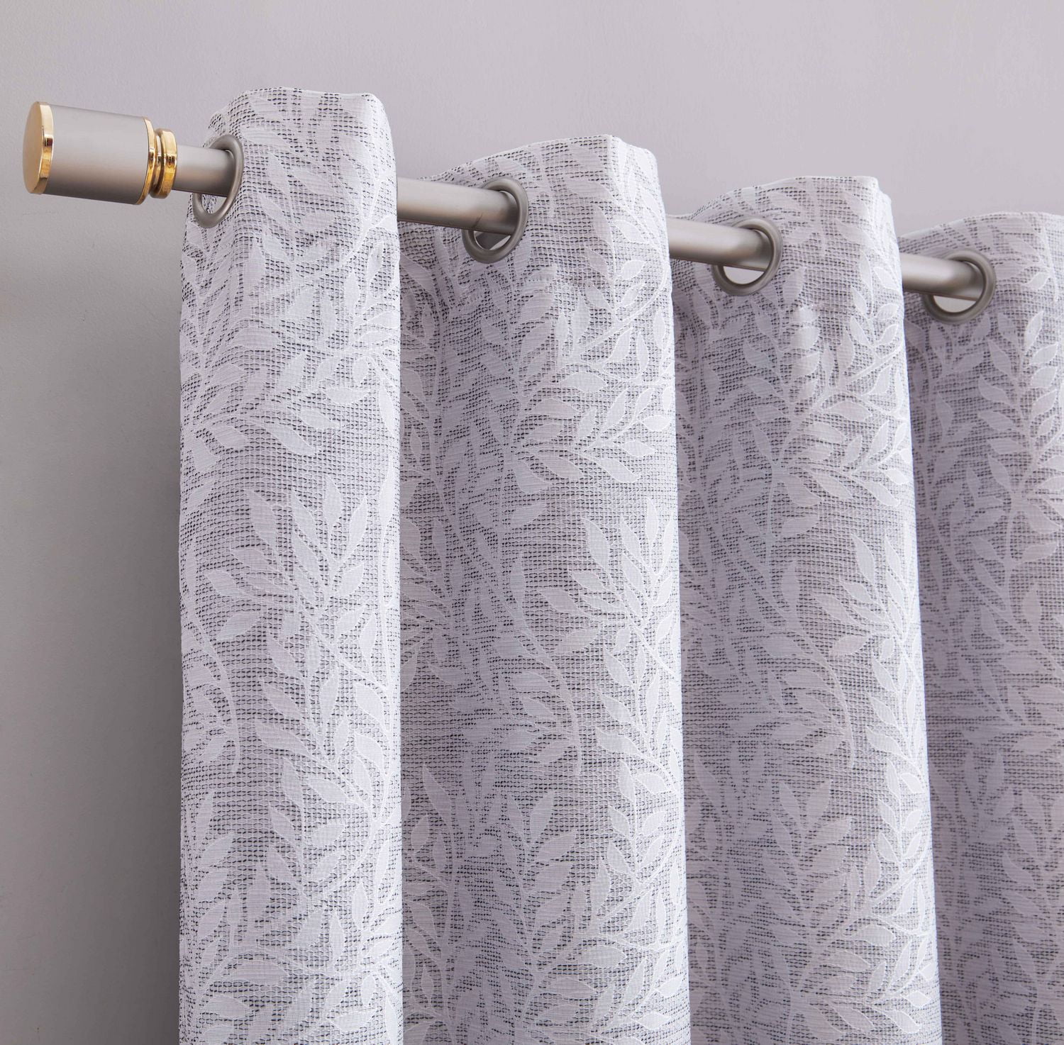 Panneau de rideau fenêtre occultant en jacquard, motif feuilles avec œillets