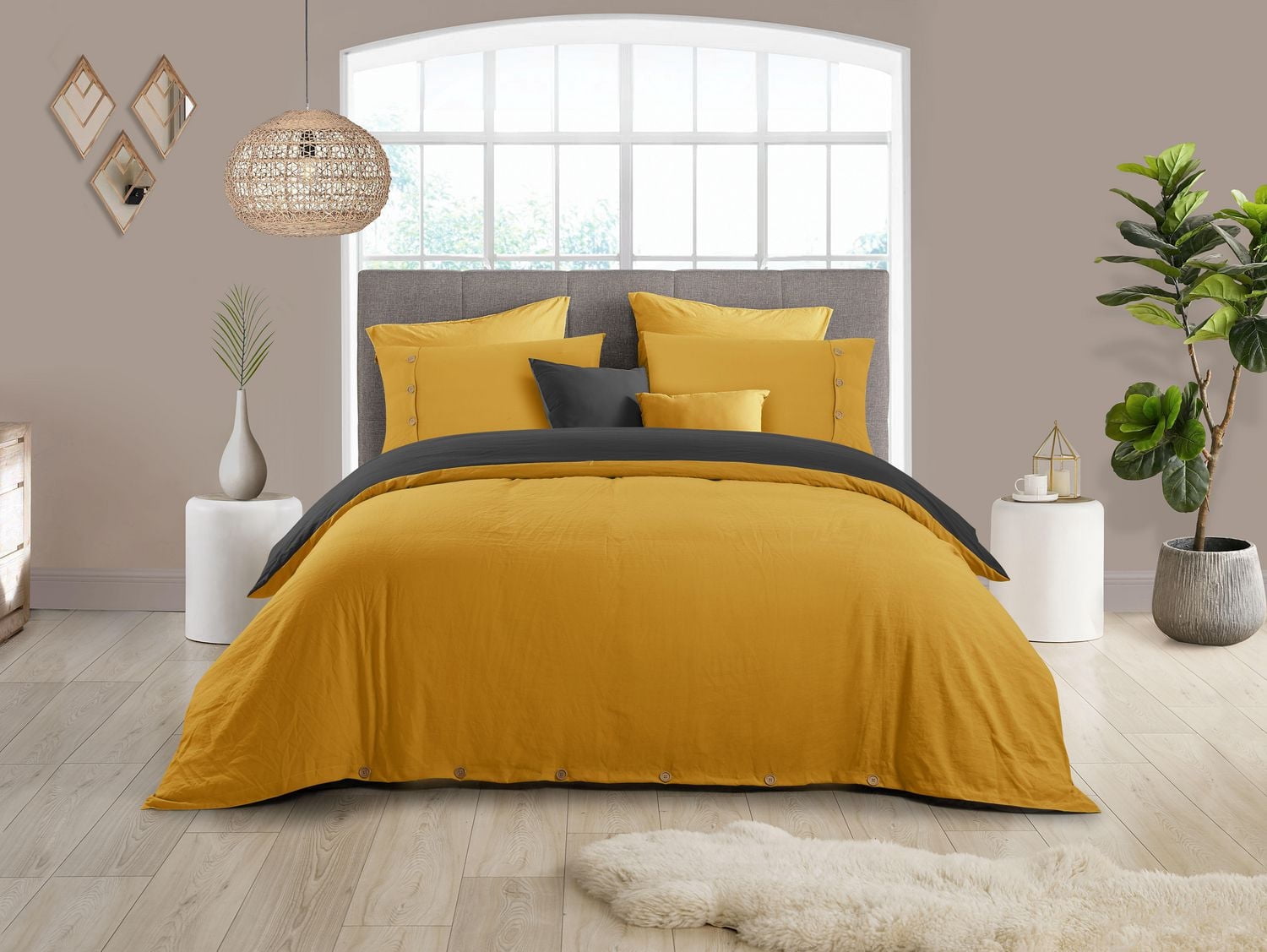 Swift Home Ensemble housse de couette réversible unie ultra douce avec fermeture décorative à boutons, Grand lit, Moutarde