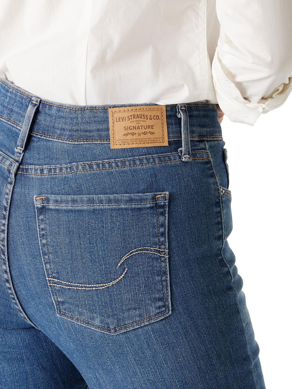 Levi Strauss Signature™ Women's Mid Rise Bootcut Jeans