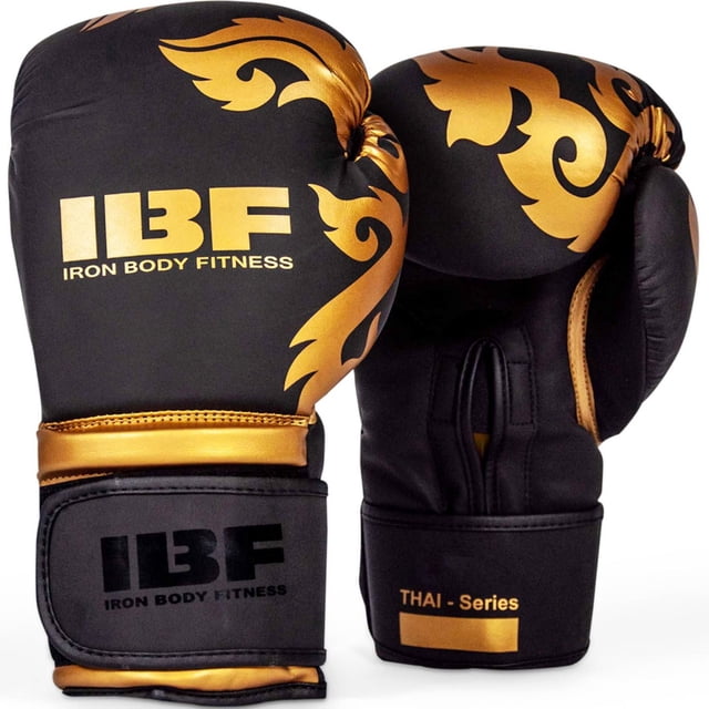 Gants de Boxe IBF Iron Body Entraînement Physique Thai Series, 16 oz, Gants en Cuir Synthétique Noirs avec accents Tribaux Dorés, Rembourrage à Couches Multiples Absorbant les Chocs, Doublure Respirante et Sangles de Poignet Extra Larges à Crochet et Boucle pour un Ajustement Sécurisé en Boxe, Muay Thai et Entraînement de MMA.