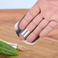 thumbnail image 4 of Outils de Cuisine en Acier Inoxydable Protecteur de Doigt Couteau Coupe Tranche Garde Sécurisée Doigt Râpé, 4 of 6