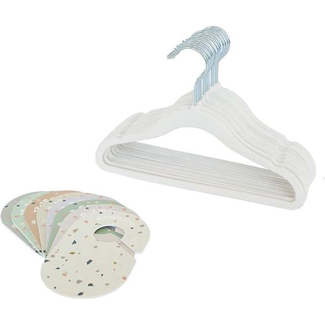 3 Sprouts Velvet Hangers Cream (15 pack) & Terrazzo Closet Dividers Set. The image displays 15 cream velvet hangers with a non-slip finish, ideal for infant and toddler clothing, and 8 terrazzo print closet dividers. The dividers are marked with sizes from newborn to 2T and fit standard closet rods and wire shelving.