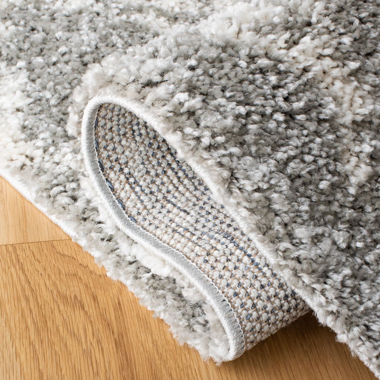 SAFAVIEH Vana Santana Tapis Géométrique Shag