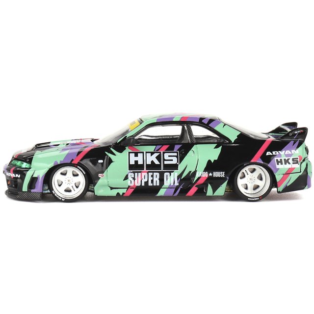 Skyline GT-R (R33) "HKS V1" RHD (Drive Drive) Noir avec Graphiques (Conçu par Jun Imai) "Kaido House" Voiture Moulée sous Pression Spéciale 1/64 par Mini GT
