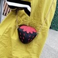 thumbnail image 2 of XZNGL Sac Chaîne Bandoulière pour Enfants Filles Mode Mignon Motif Fraise Dessin Animé Sac à l'Épaule et en Travers Porte-Monnaie pour Enfants, 2 of 9