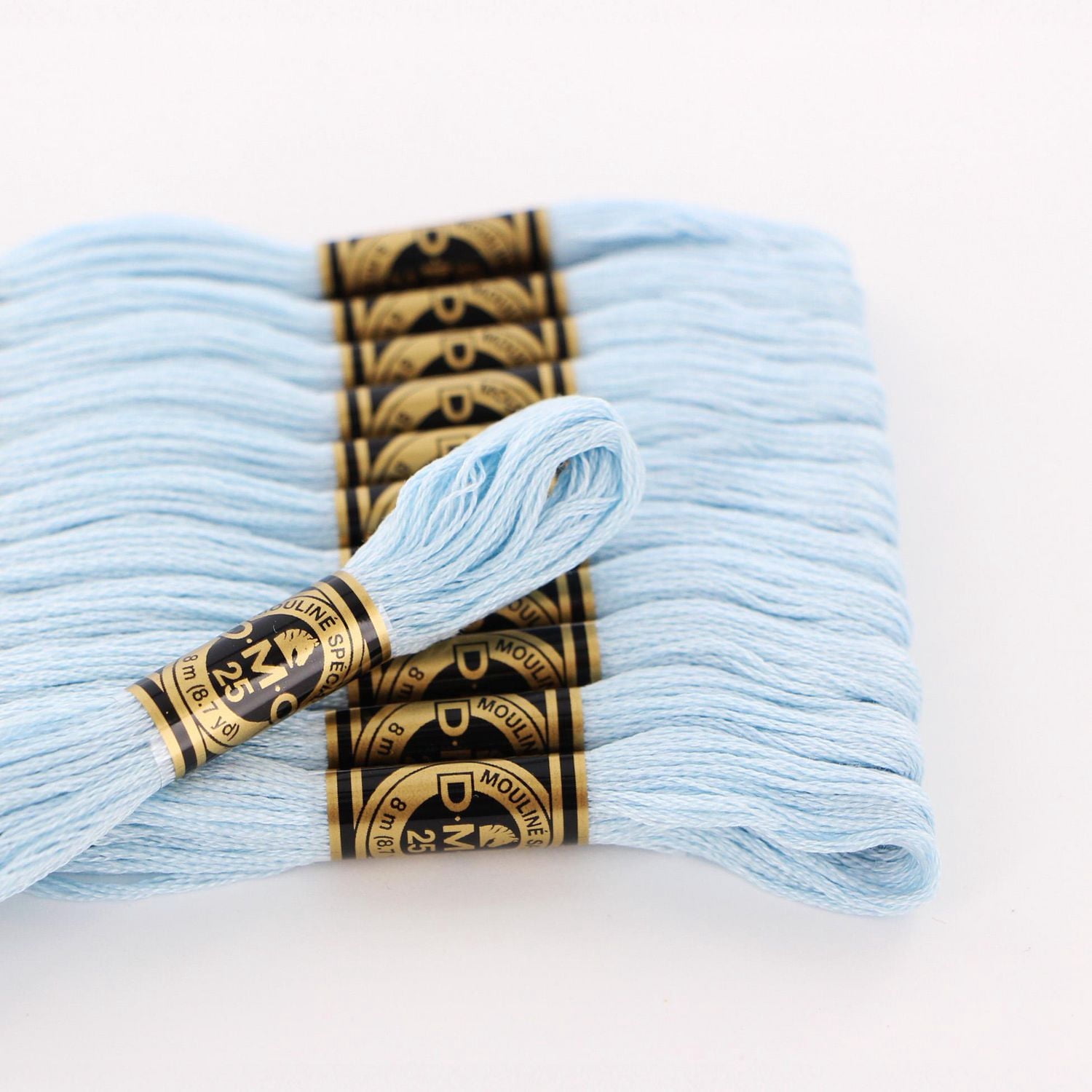 DMC bleu coton 6 Strand Floss 8 m (8.75 yd)