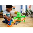 thumbnail image 3 of Hot Wheels Coffret Monster Trucks Combat Monstrueux Mutant, 3 of 7