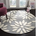 thumbnail image 1 of SAFAVIEH Kids Daisy Flowers Area Rug, 1 of 4