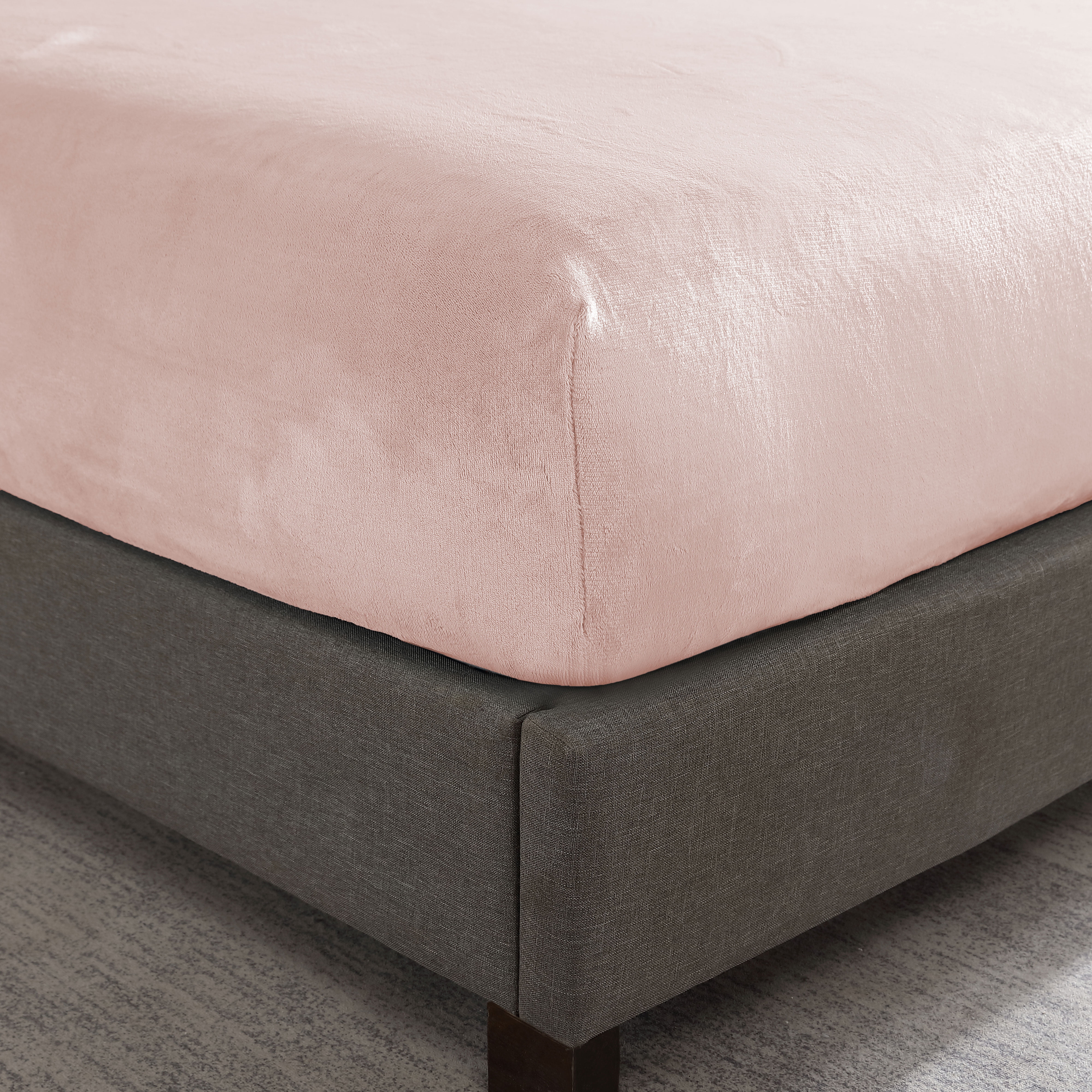 Swift Home Drap-housse de luxe 1 pièce en flanelle peluche, ultra-doux, poche profonde, chaleur toutes saisons, très grand lit (King), Rose Poudré
