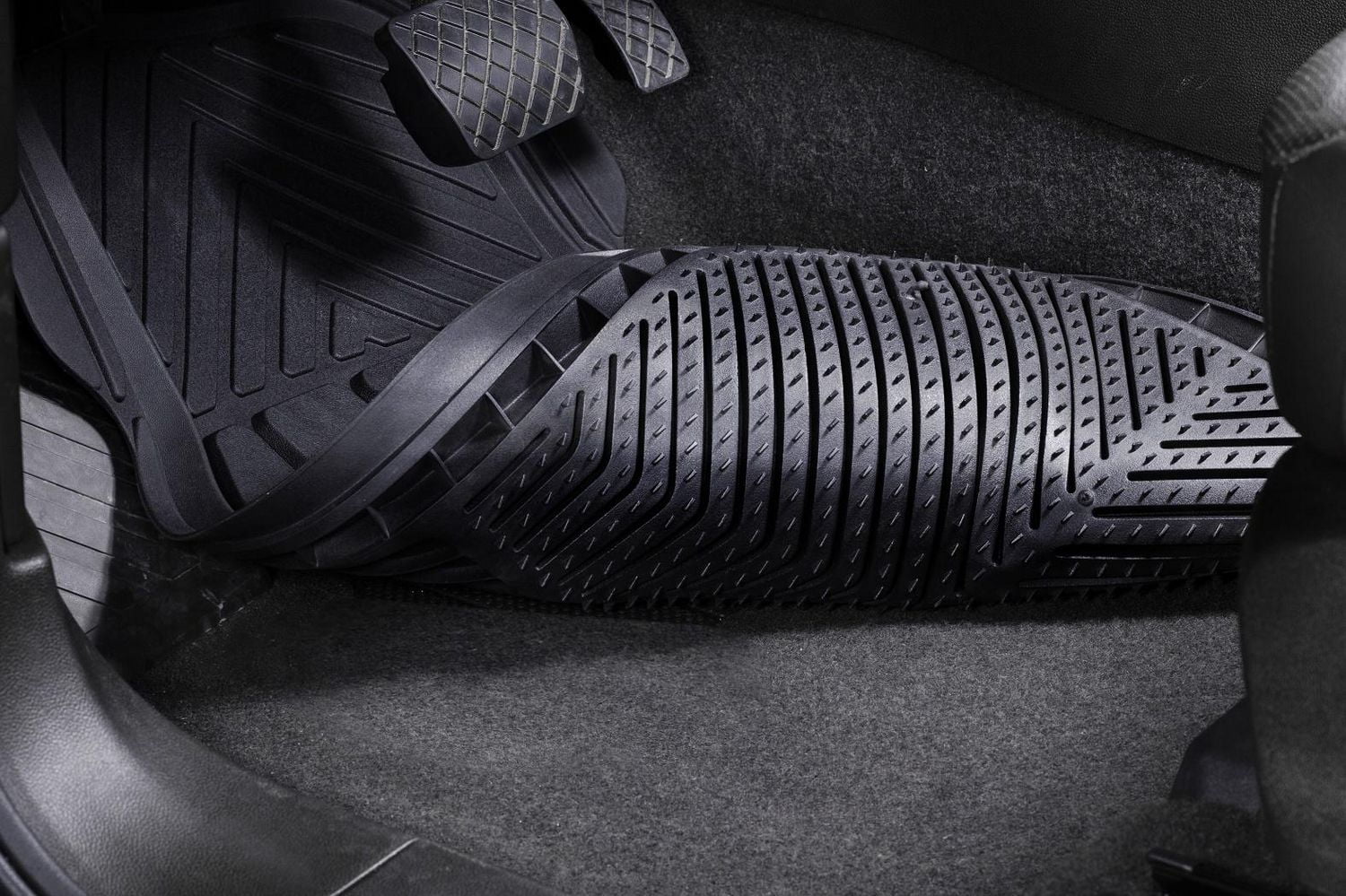 AUTO DRIVE 4-piece Heavy Duty Car Floor Mats Black