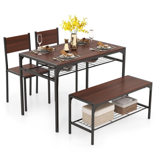 Costway Ensemble de Table à Manger pour 4, Comprenant une Table Rectangulaire, Deux Chaises et un Banc avec Étagères de Rangement en Fini Brun. la Table et le Banc Comprennent des Tablettes Intégrées pour un Rangement Pratique. Conçus avec un Cadre Métallique Robuste et une Planche d'Ingénierie, Cet Ensemble de Salle à Manger compact Est durable et Peu Encombrant. les Chaises et le Banc Peuvent Être Nichés sous la Table pour une Utilisation Efficace de l'Espace. Parfait pour les Salles à Manger Ou les Espaces Polyvalents, s'Intègre Sans Couture au Décor Moderne.