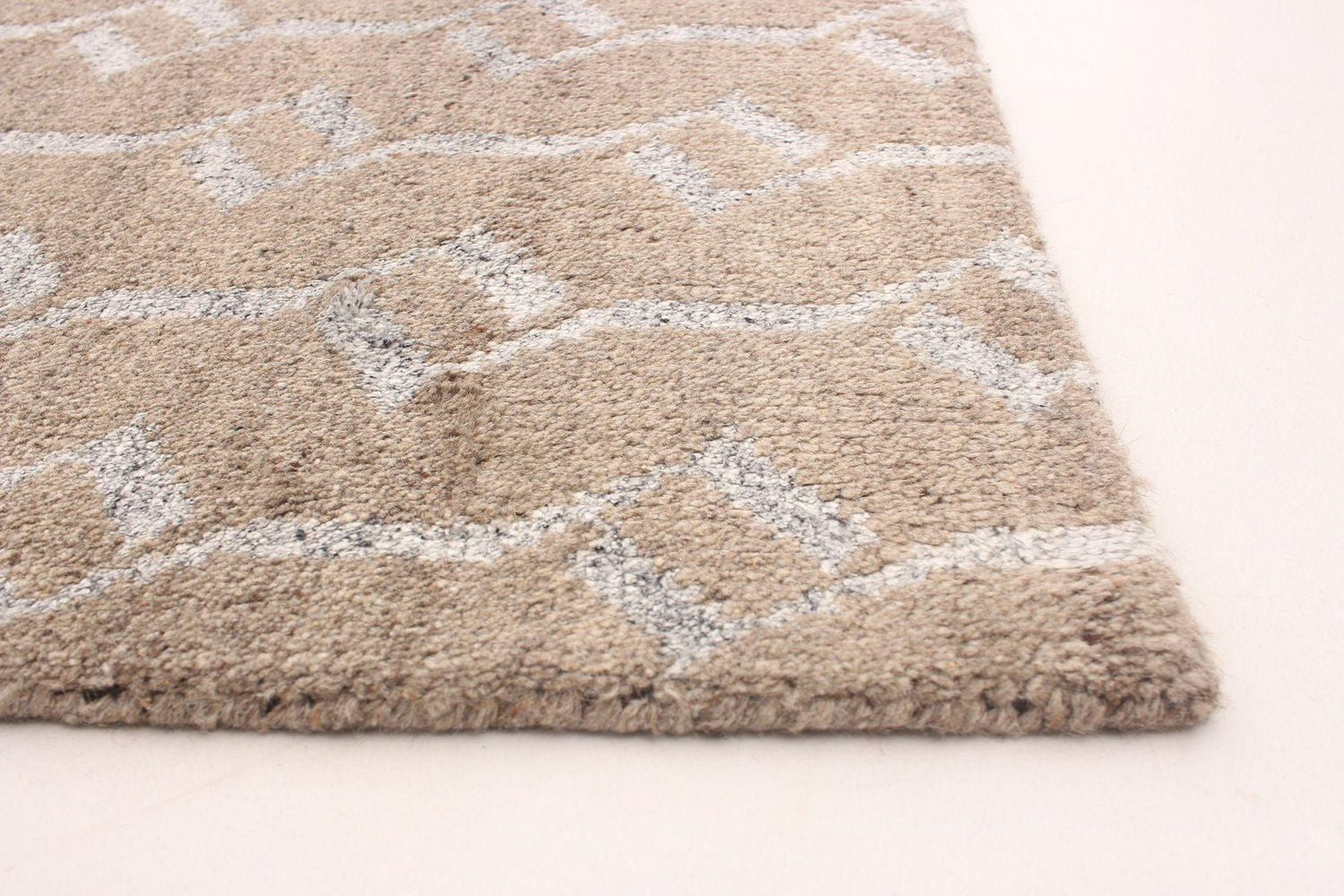 ECARPETGALLERY 5'0" x 7'11" Moroccan Tangier Hand-knotted Area Rug for Living Room, Dining Room and Bedroom in Brown