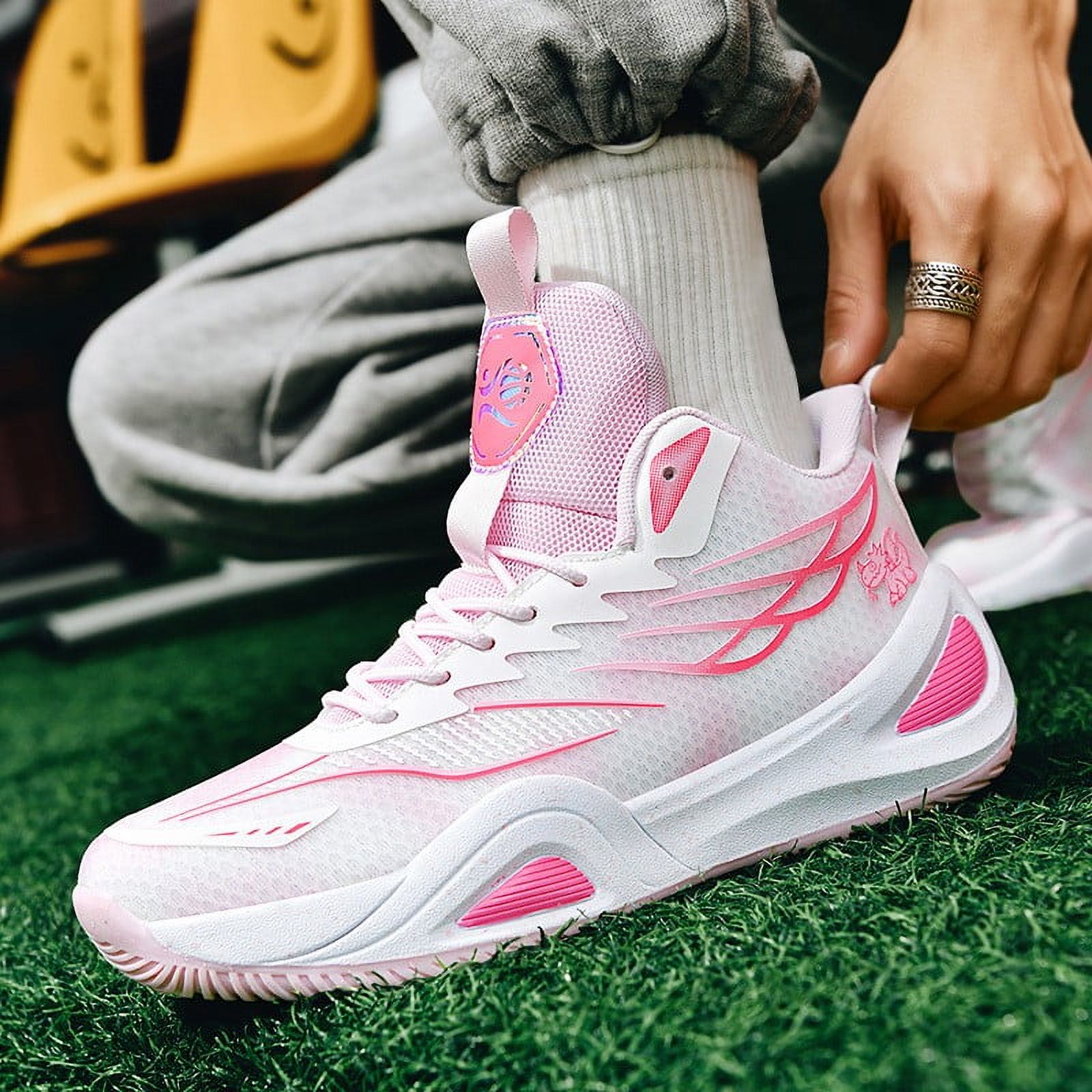XIMIN High-Top Basketball ShoesWear-Resistant Graffiti Design