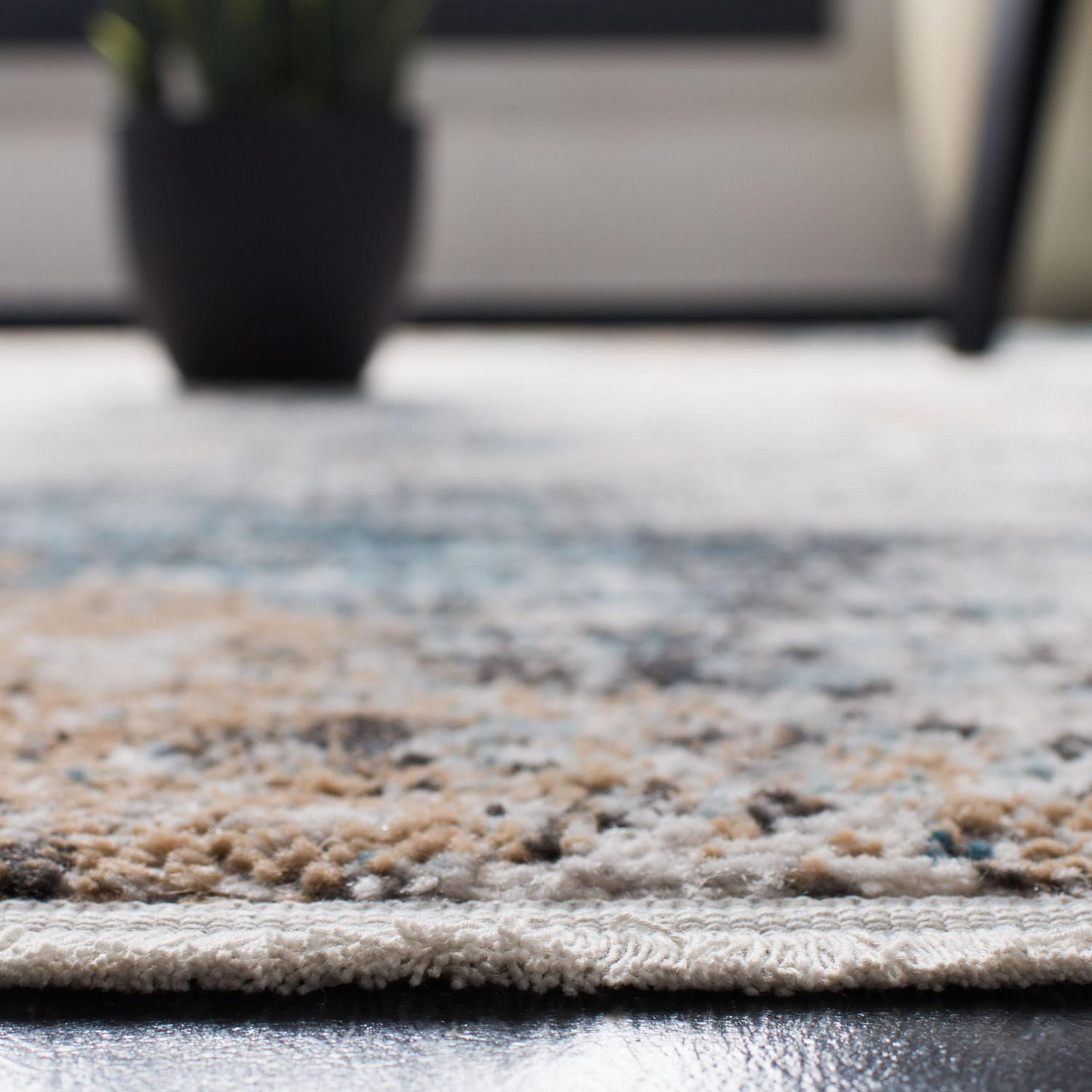 SAFAVIEH Shivan Hudson Tapis Abstrait
