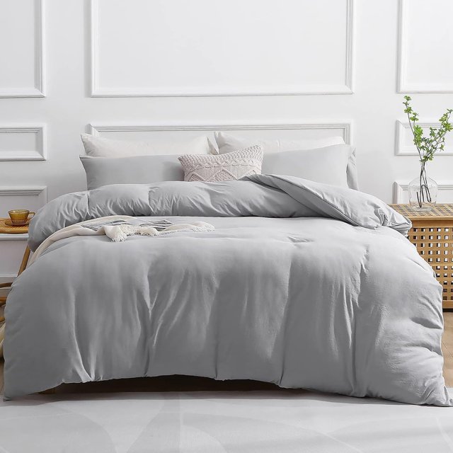 Duvet Cover Queen -Piece Prewashed Ultra Soft Queen Bedding Set - Features Zipper Closure and Corner Ties Includes Duvet Cover x Pillowcases No Comforter