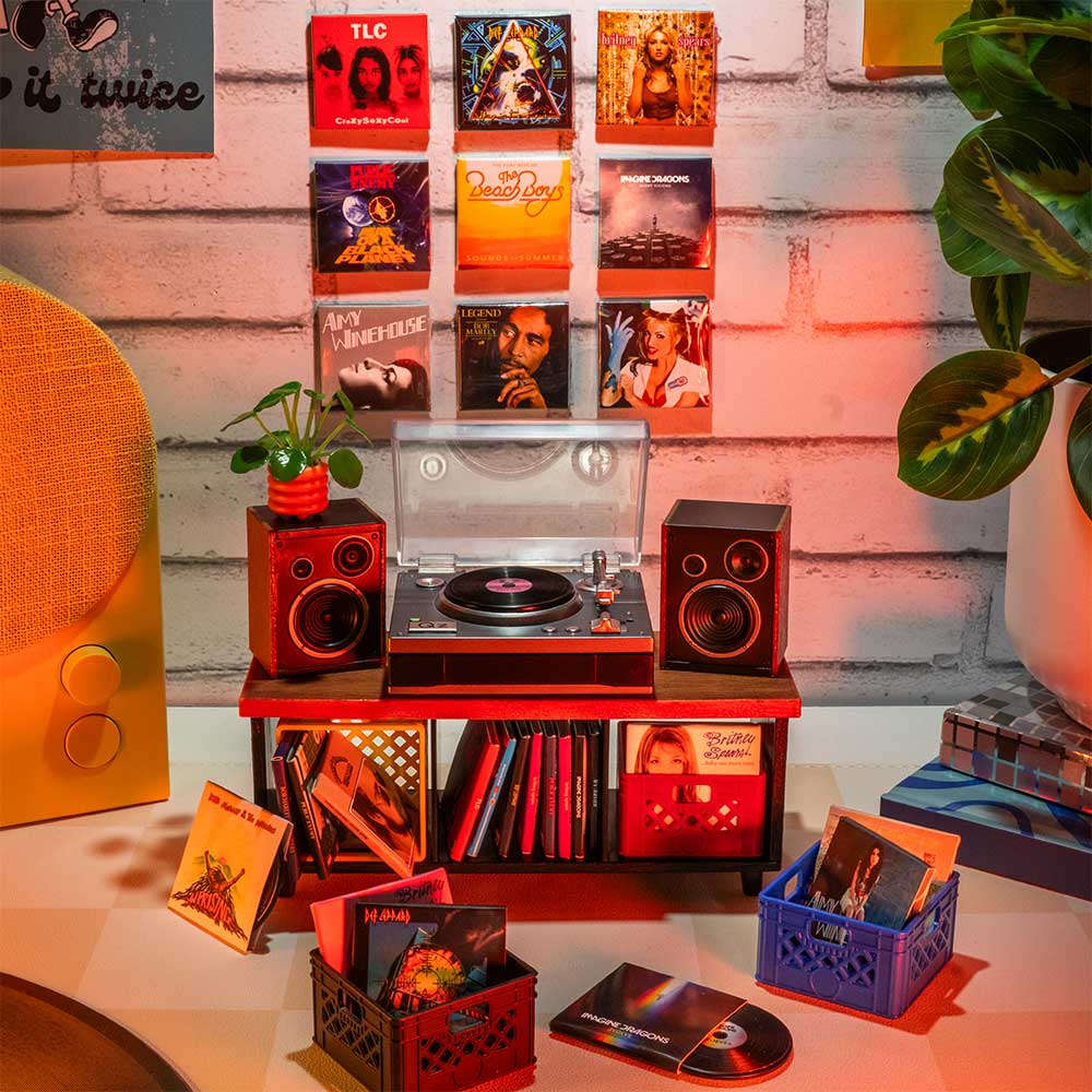 Tourne-disque MGA's Miniverse Real Music