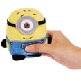 thumbnail image 2 of Les Minions Serre et chante Stuart, 2 of 4