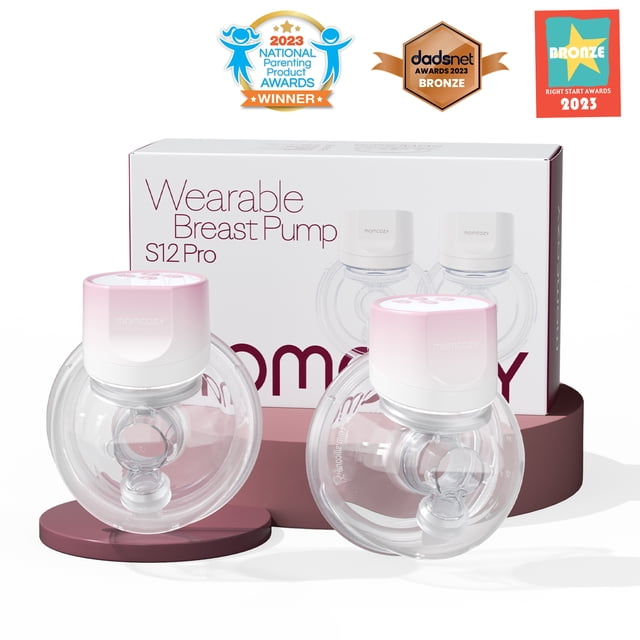 Momcozy S12 Pinky Pro Tire-Lait Mains Libres, Tire-Lait Électrique Portable 24 mm, Présenté en Paire avec un design Rose et Blanc. les Pompes Incluent une Bride à Double Étanchéité pour une Collecte de Lait Étanche et Efficace, un Moteur Silencieux et un Écran LED avec une Minuterie. l'Ensemble Est Livré avec des Moteurs de Pompe, des Ensembles de Collecteur de Lait, des Câbles USB et un Manuel d'Instructions. l'Emballage Met en Valeur Son design Primé.