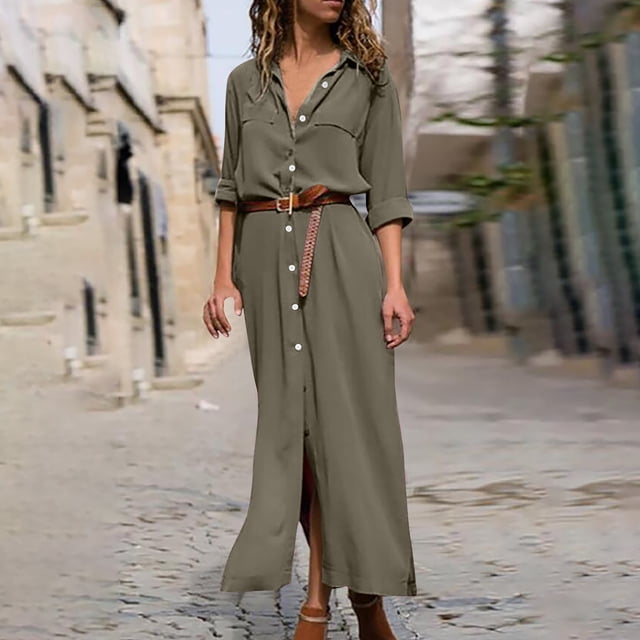 Jienlioq Robe Formelle pour Femmes avec un design Estival Décontracté Uni avec Col en V et Manches Longues. la Robe Coupe Ample Est Fabriquée en polyester Léger, Montrée dans une Teinte Vert olive. Habillée d'Une Ceinture Tressée, la Robe a un devant Boutonné et une silhouette Fluide, Convient aux occasions Décontractées Ou Formelles. l'Arrière-plan Représente un Cadre Urbain Extérieur avec des Rues Galets.