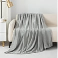 thumbnail image 1 of Couverture en peluche Mainstays gris, 1 of 7
