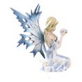 thumbnail image 2 of Ailes de Flocons de Givre Blond d'Hiver Fairy Tenant des Fleurs de Printemps Figurine, 2 of 6