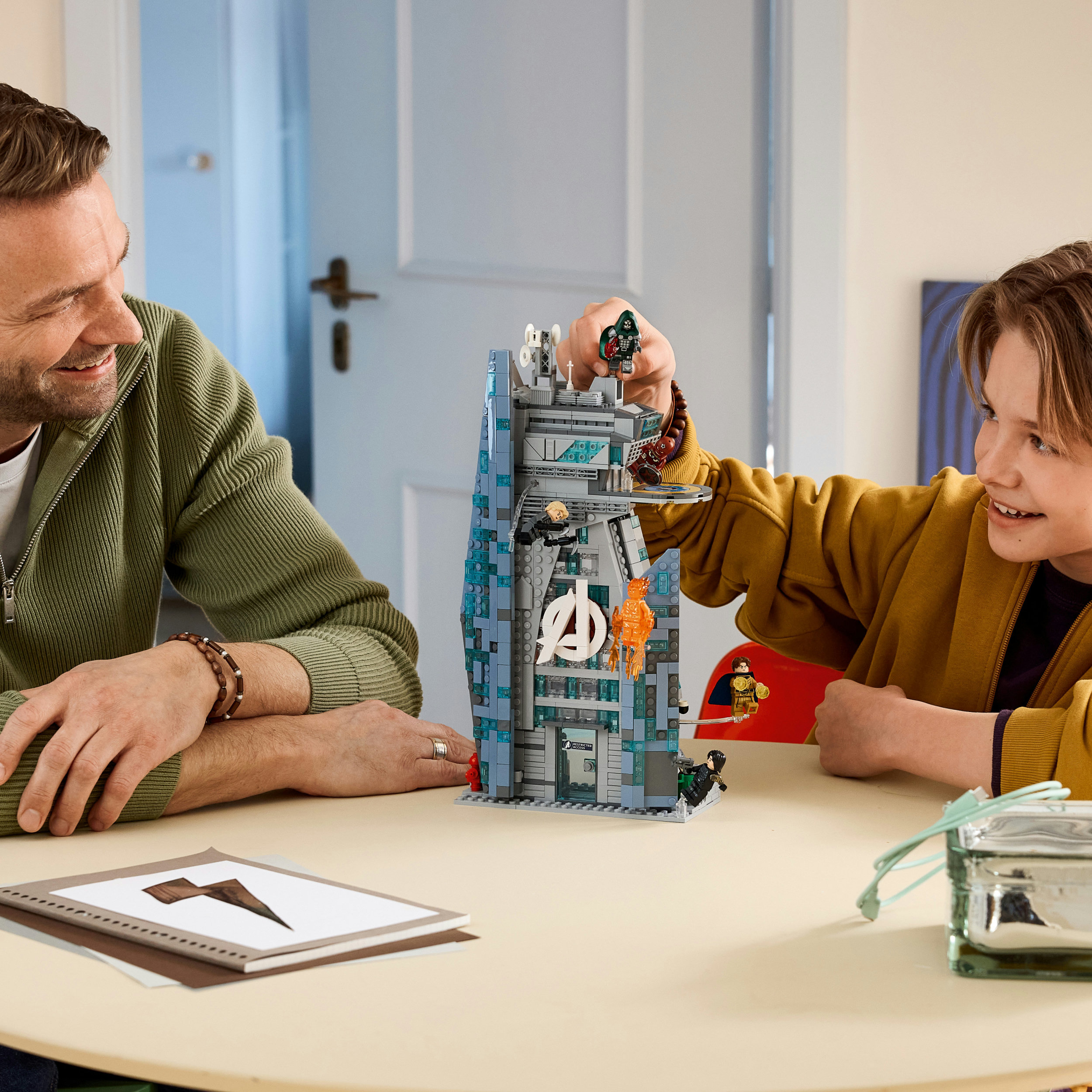 LEGO Marvel Avengers : Doomsday – La nouvelle tour des Avengers 76352