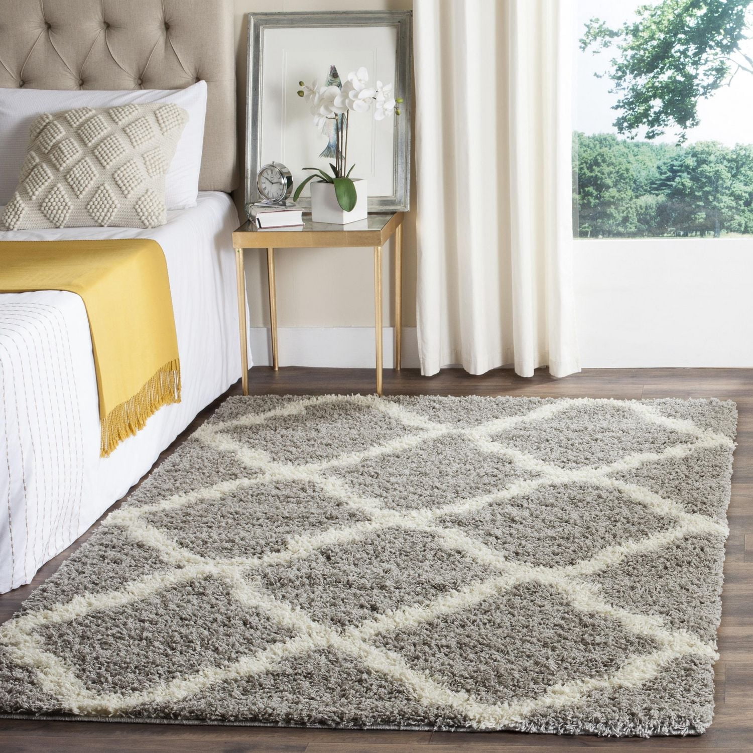 Safavieh Dallas Logan Geometric Shag Area Rug