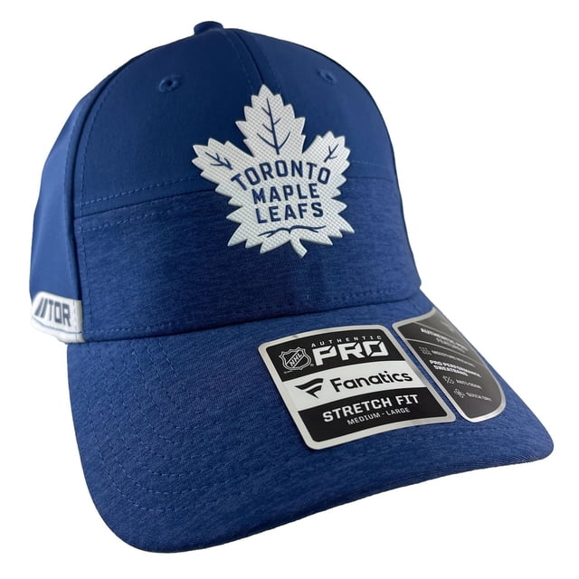 Maple Leafs de Toronto LNH Fanatics Chapeau Extensible Bleu et Blanc, Vue avant 3/4 Montrant le logo de Feuille d'Érable Blanche Brodé et le Nom de l'Équipe sur une Couronne Structurée, Bord Courbé avec Étiquette d'Ajustement Extensible Fanatics, et Étiquette Latérale avec Texte TOR, Convient aux Tenues Décontractées et au Soutien des Fans.