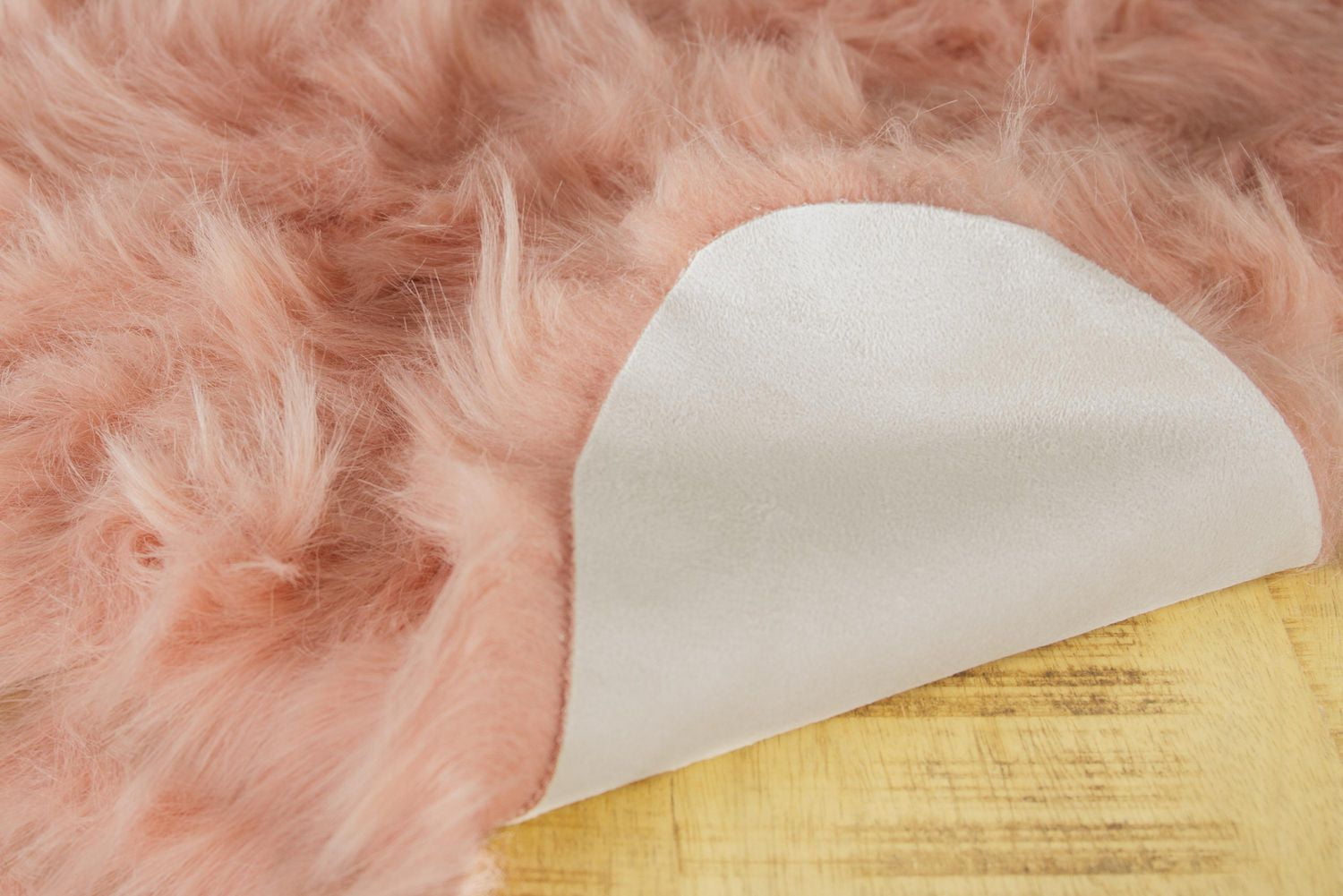 H-Luxe Hudson Faux Fur2'X3' Rug