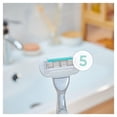 thumbnail image 2 of Gillette Venus Lames de Rasoir pour Femmes Extra Lisses Sensibles pour Peau Sensible, Recharges à 5 Lames, 2 of 9
